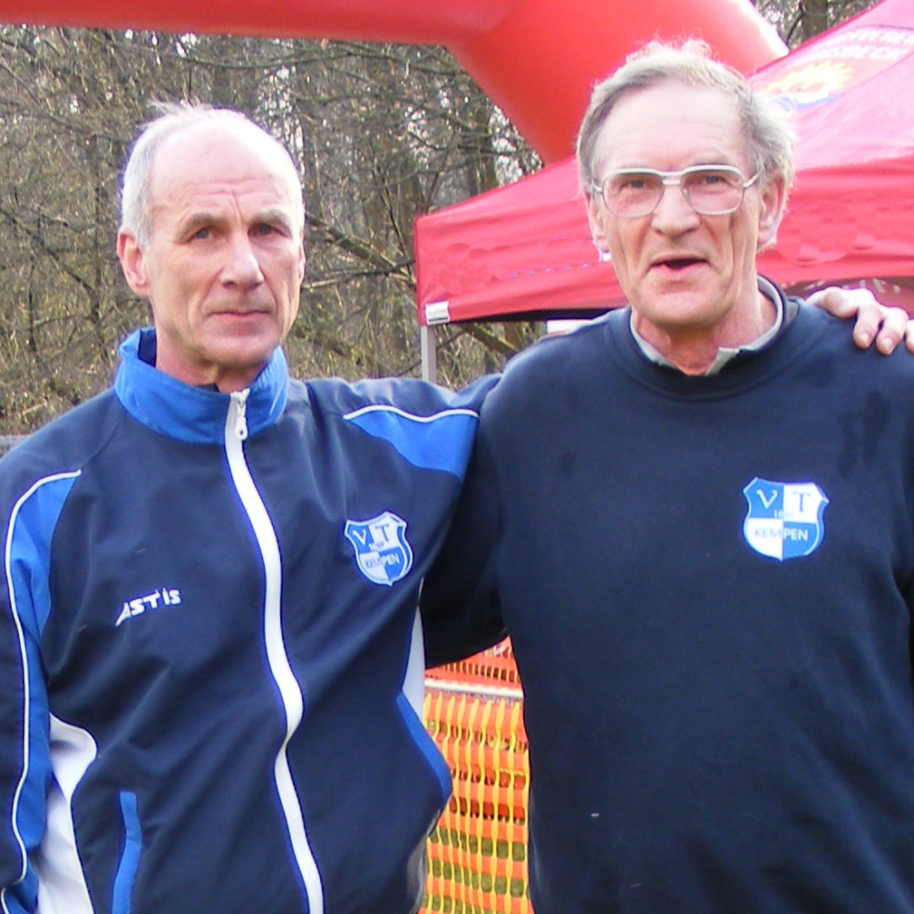 Dieter Hitzmann (links) und Norbert Schweig sind erfolgreiche Läufer in der Leichtathletik-Abteilung der Vereinigten Turnerschaft Kempen.