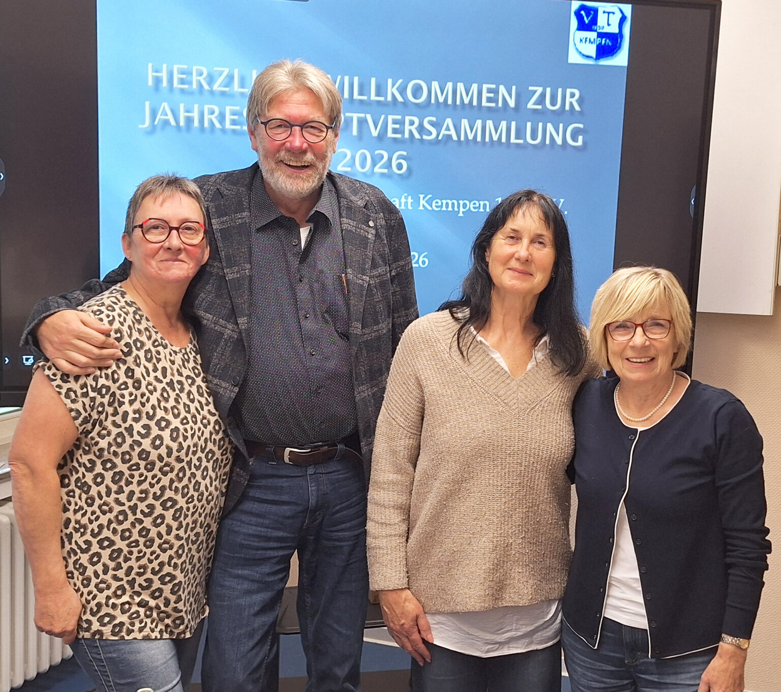 Einstimmig bestätigt für weitere zwei Jahre im Vorstand der Vereinigten Turnerschaft Kempen worden sind im Zuge der Mitgliederversammlung (von links) Jugendwartin Heike Schürmann, Vorsitzender Detlev Schürmann, Geschäftsführerin Marie-Luise Fehrenbach-Nagels und Sportwartin Gaby Meier.
